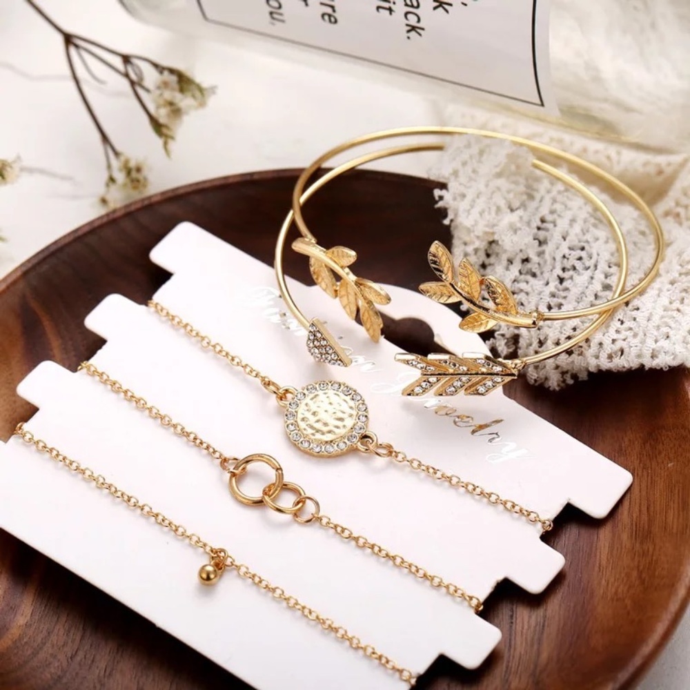 5 Piece Arrow Leaf Gold Bracelet Set - Picture 2 of 7